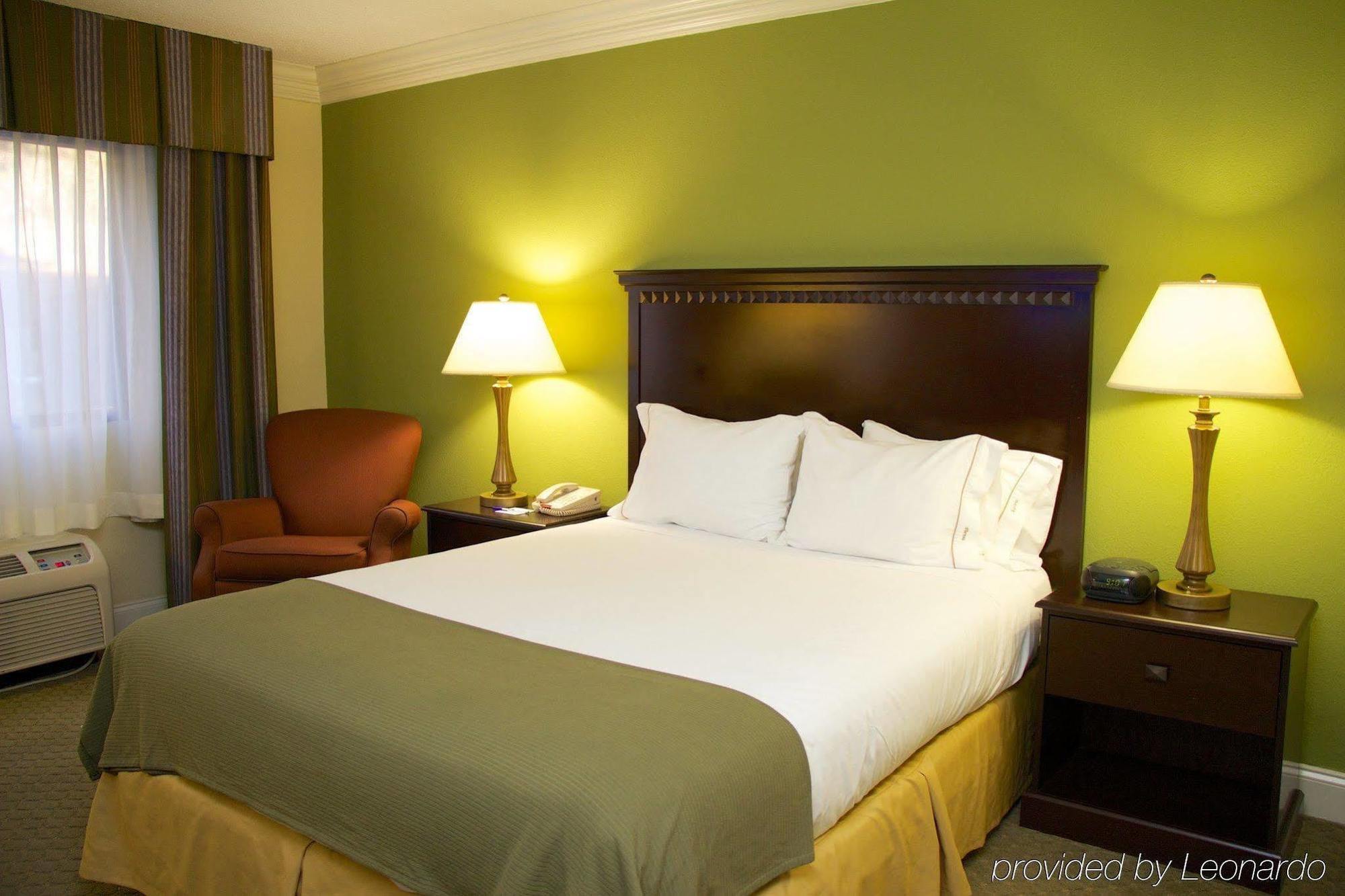 Holiday Inn Express Athens - University Area By Ihg Екстер'єр фото